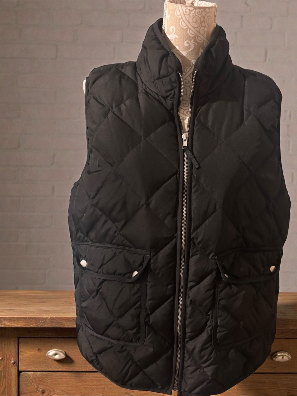 WoolRich Women’s Quilted Duck Down Puffer Black Vest Size XL